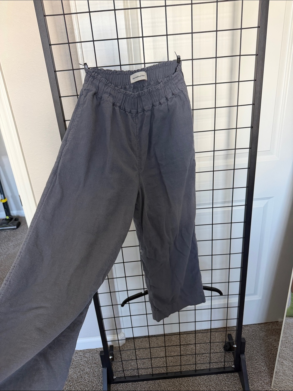 Abercrombie & Fitch Women's Elastic Waist Joggers - Charcoal - Picture 3 of 4
